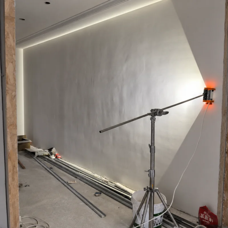 Штатив-тренога с регулировкой для лампы маляра